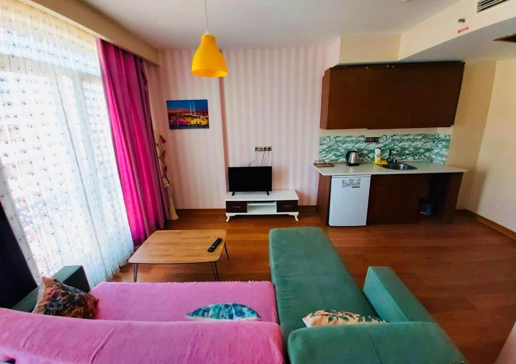 Dogan Palas Suites Istanboel Buitenkant foto