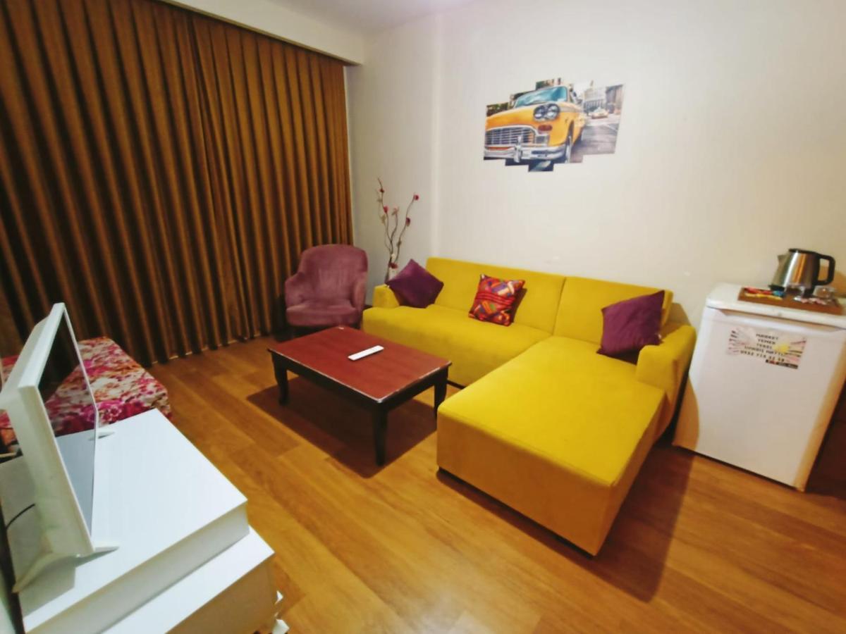 Dogan Palas Suites Istanboel Buitenkant foto