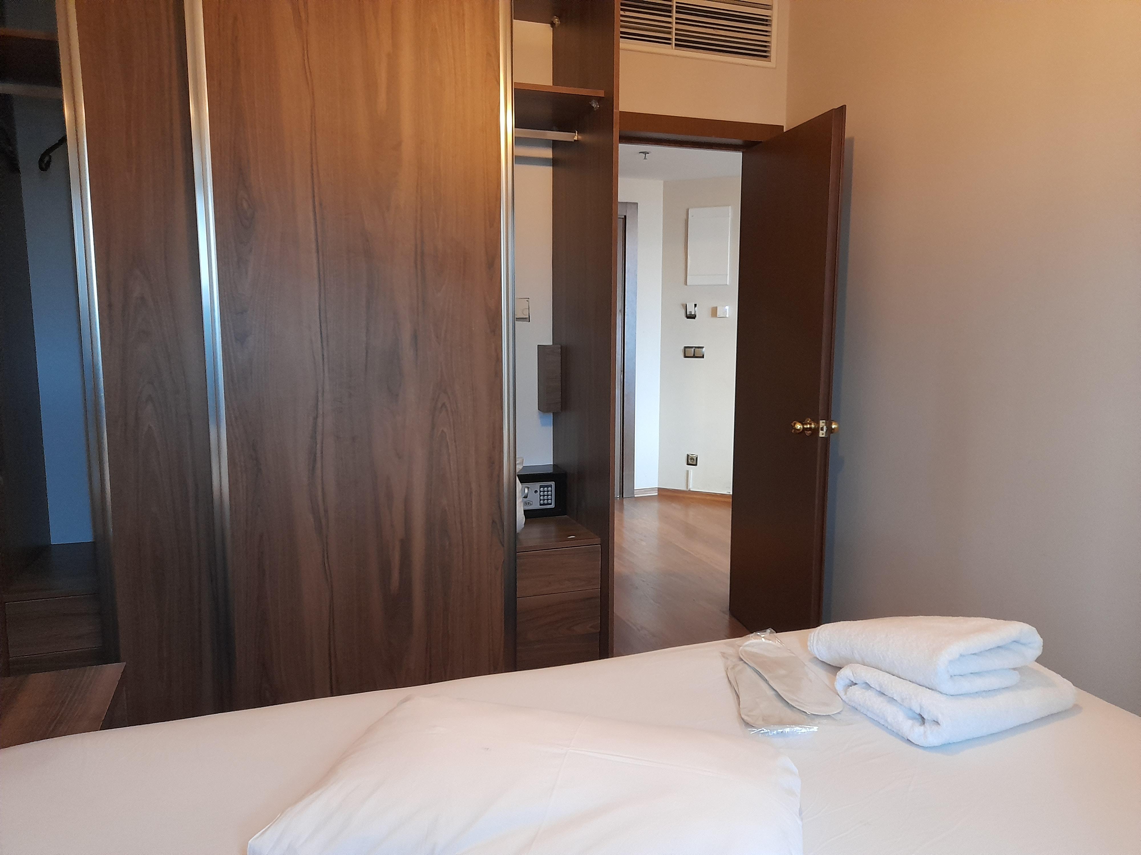 Dogan Palas Suites Istanboel Buitenkant foto